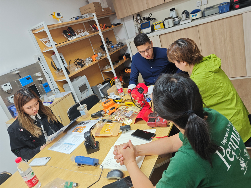 印度客戶(hù)來(lái)訪(fǎng)洽談物聯(lián)網(wǎng)系統(tǒng)事宜